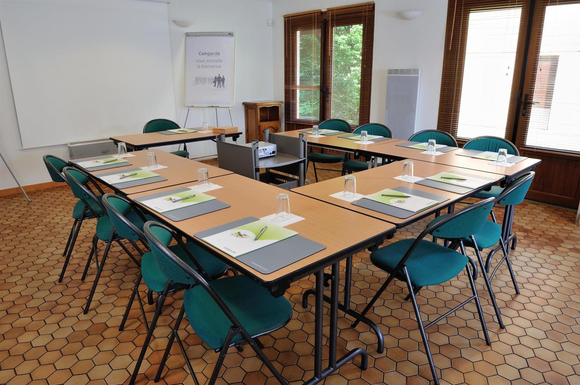 Kyriad Direct Nancy Est - Essey Bagian luar foto